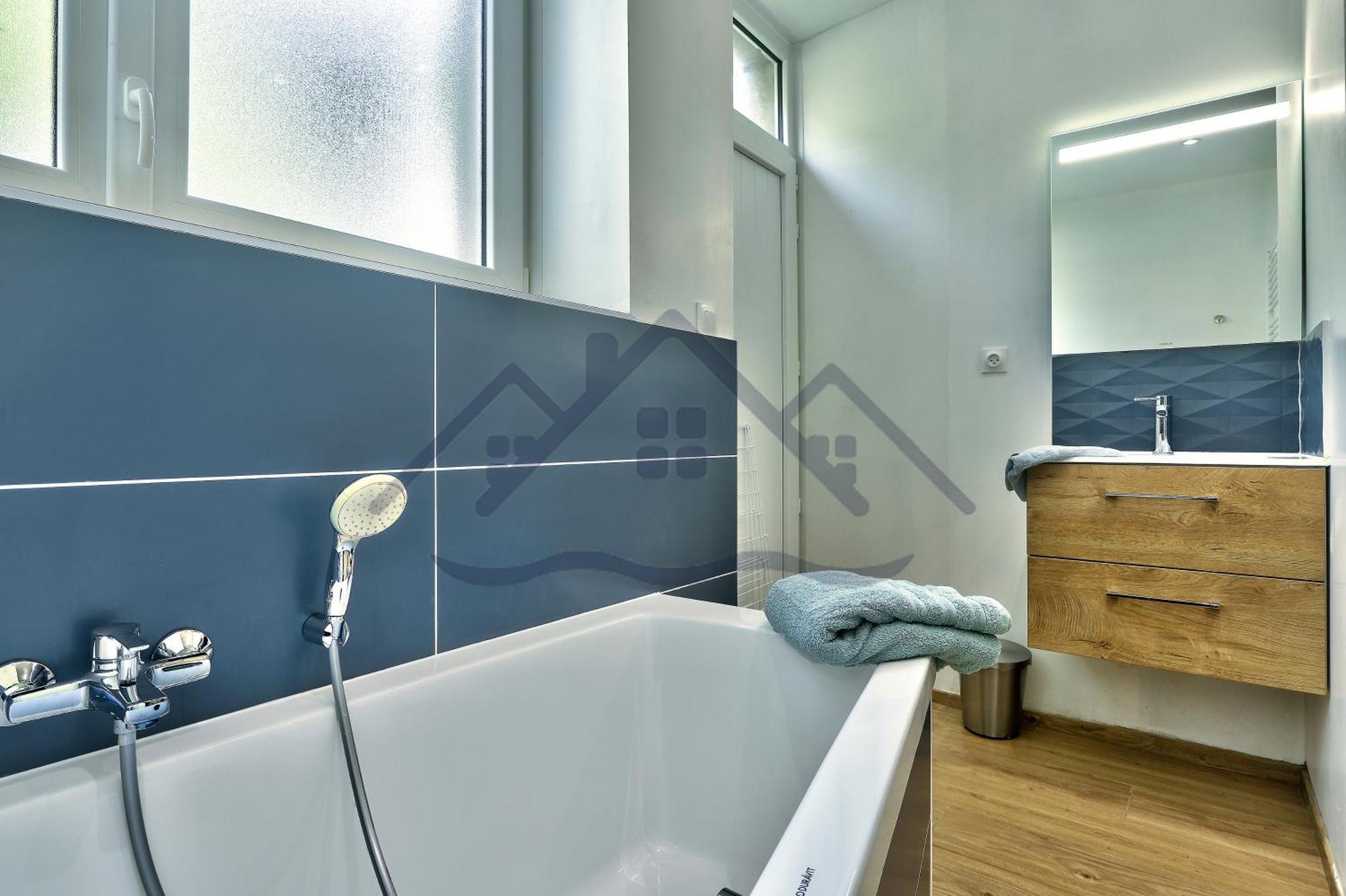Ty Geoland - Maison à deux pas du centre avec jardin au Guilvinec - Wifi inclus - Animaux bienvenus- Linge de lit inclus - Serviettes et ménage de fin de séjour en option Exterior foto